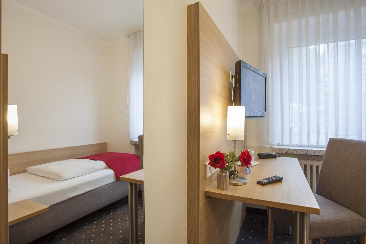 Hotel Celina Niederrheinischer Hof Крефельд Экстерьер фото