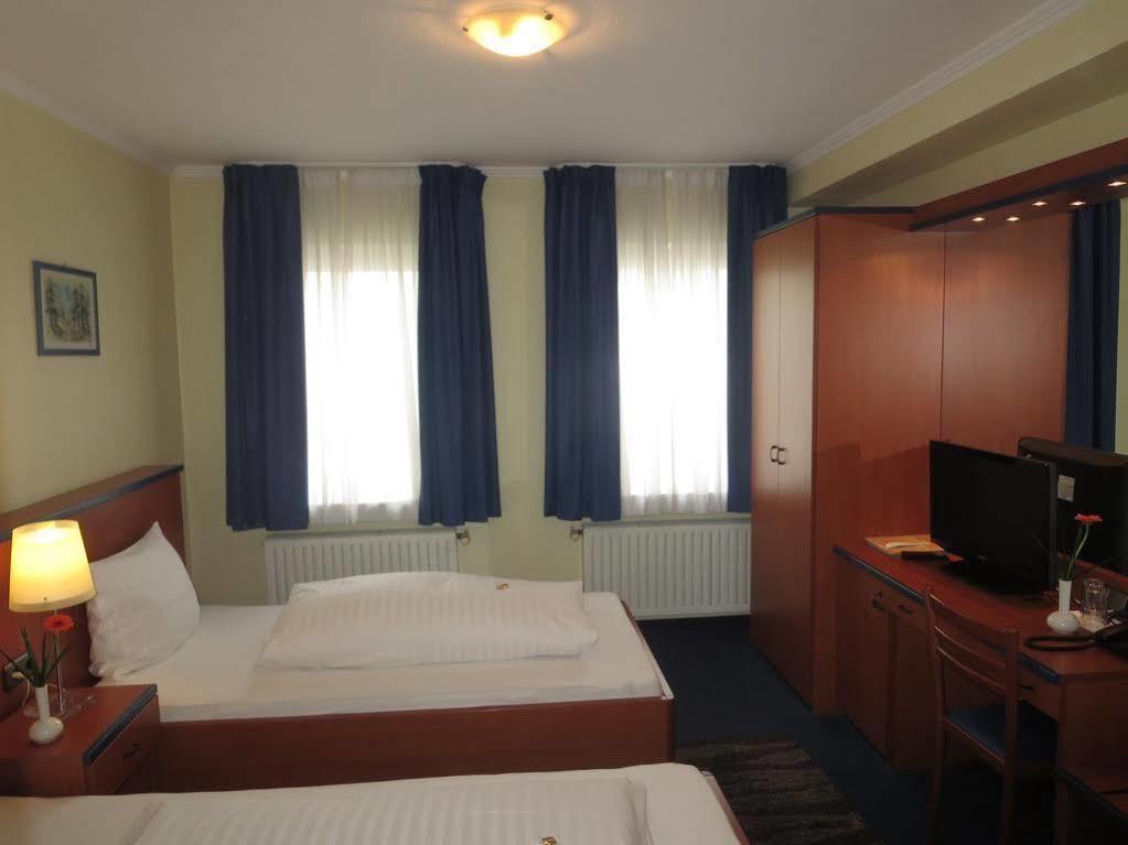 Hotel Celina Niederrheinischer Hof Крефельд Экстерьер фото