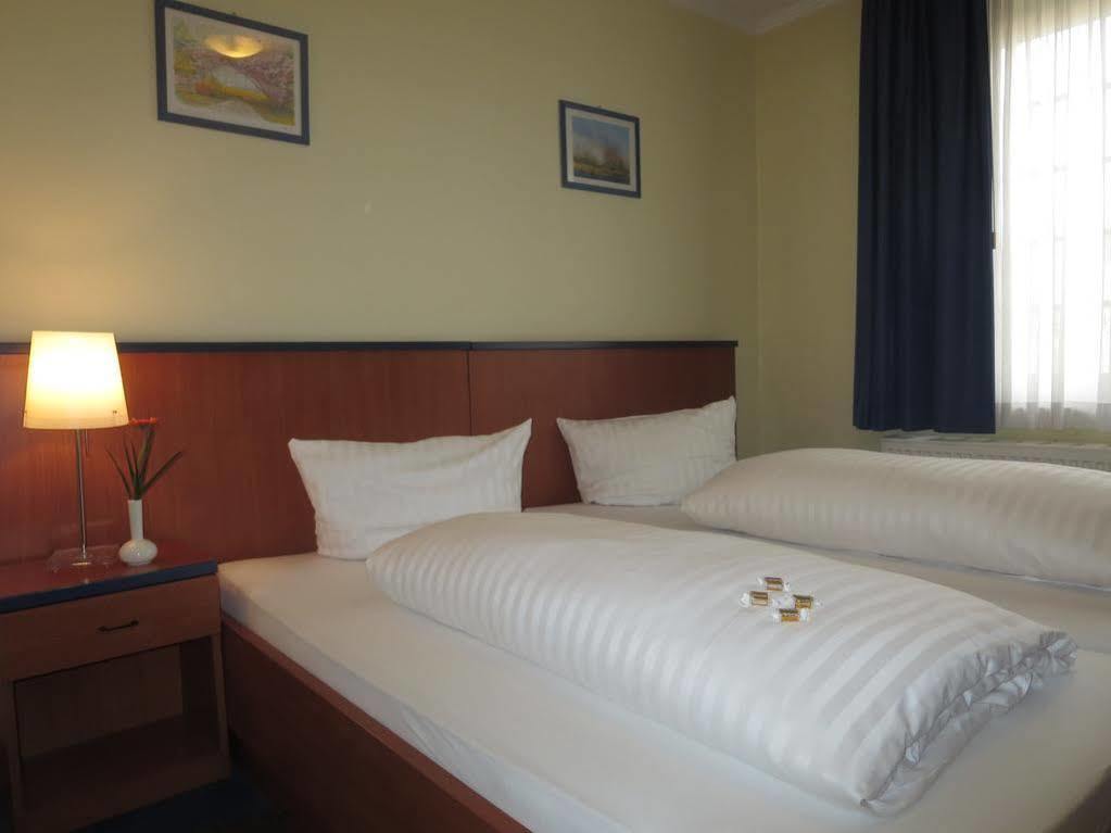 Hotel Celina Niederrheinischer Hof Крефельд Экстерьер фото